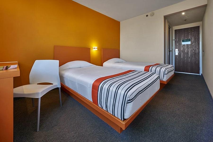 City Express Junior By Marriott Leon Centro De Convenciones Екстериор снимка