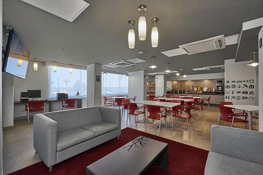 City Express Junior By Marriott Leon Centro De Convenciones Екстериор снимка