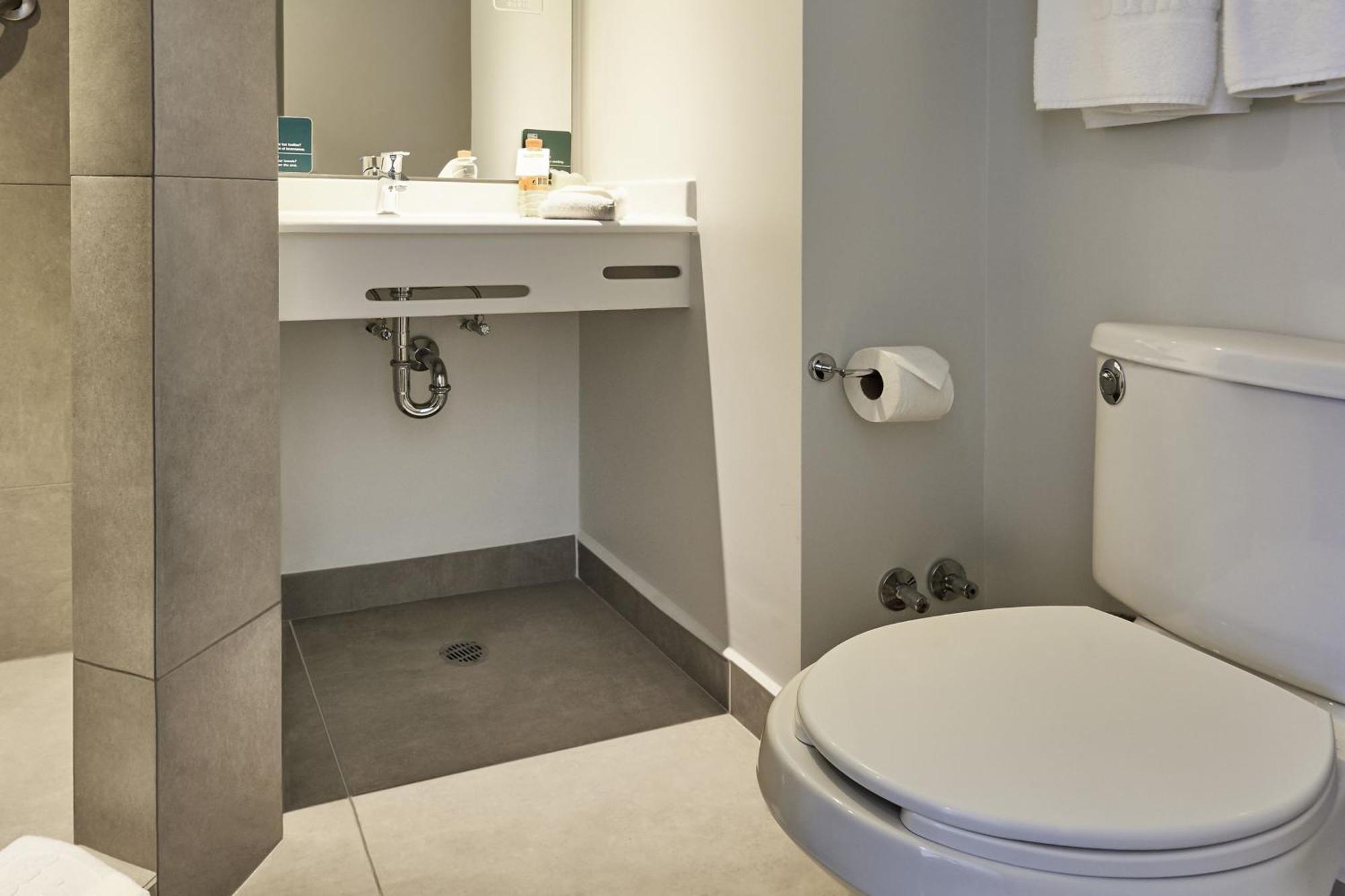 City Express Junior By Marriott Leon Centro De Convenciones Екстериор снимка