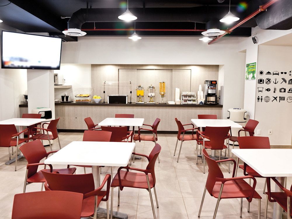 City Express Junior By Marriott Leon Centro De Convenciones Екстериор снимка